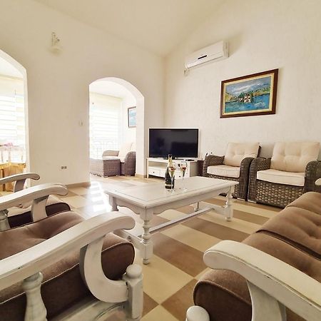 Apartament Live By The Sea, Bijela Rake Zewnętrze zdjęcie